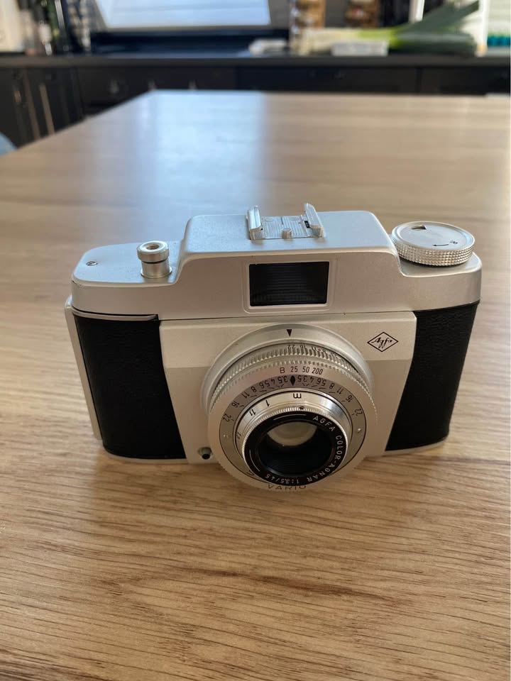 Appareil photo argentique Agfa Silette Vario avec objectif Agfa Color Agnar 45mm F3.5